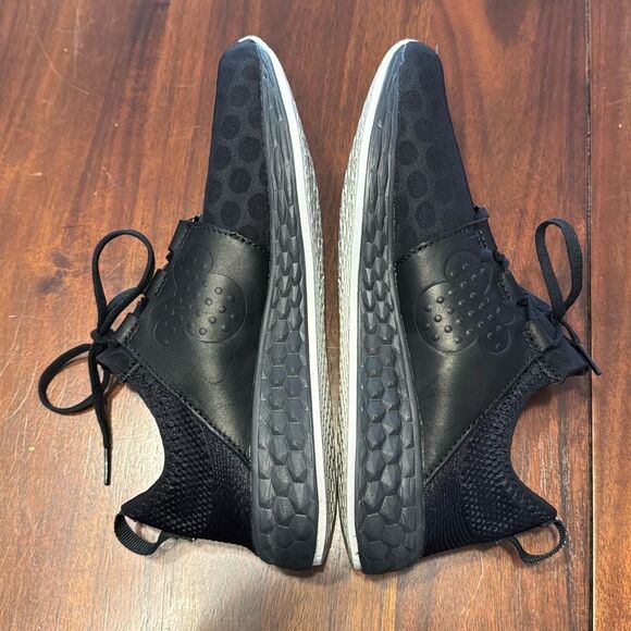 **RARE*** New Balance MINNIE MOUSE SNEAKERS - Picture 5 of 8